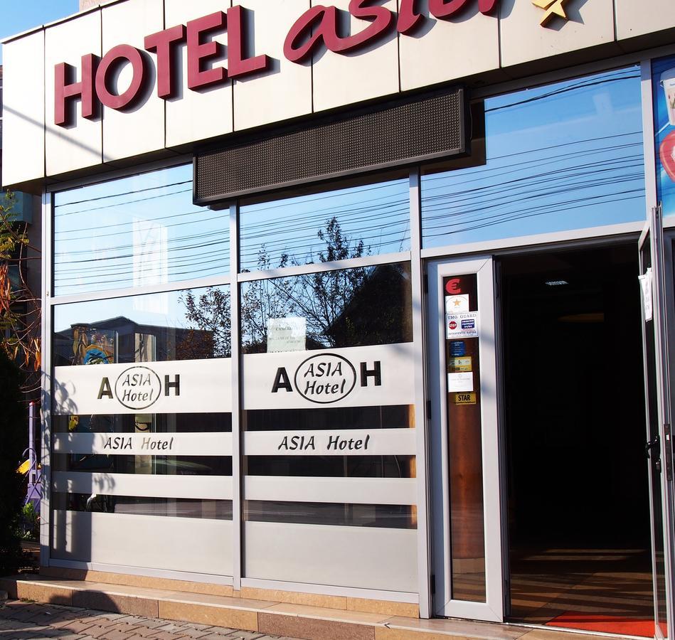 Asia Hotel Târgu Jiu Exteriör bild