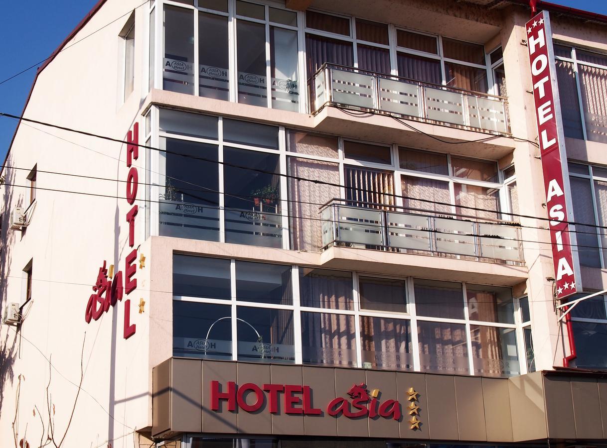 Asia Hotel Târgu Jiu Exteriör bild