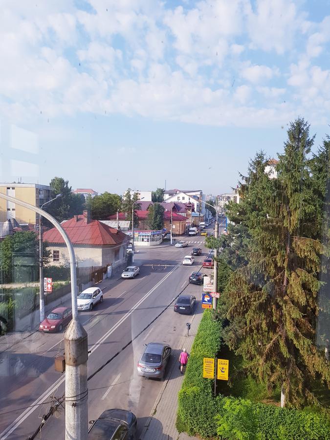 Asia Hotel Târgu Jiu Exteriör bild